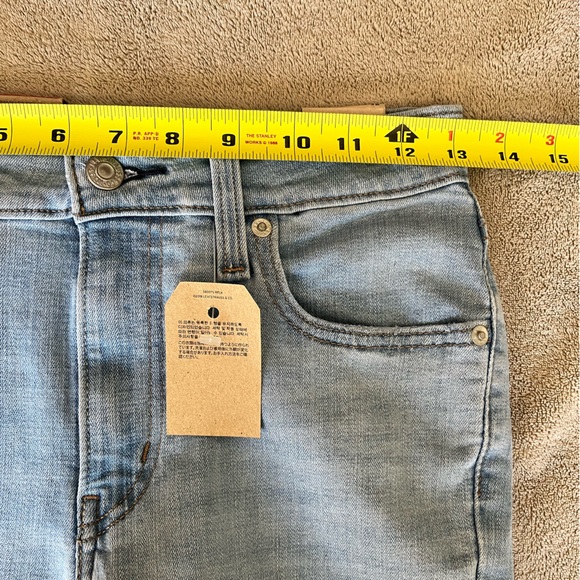 Levi’s 721 High Rise Skinny Jeans - Picture 11 of 13